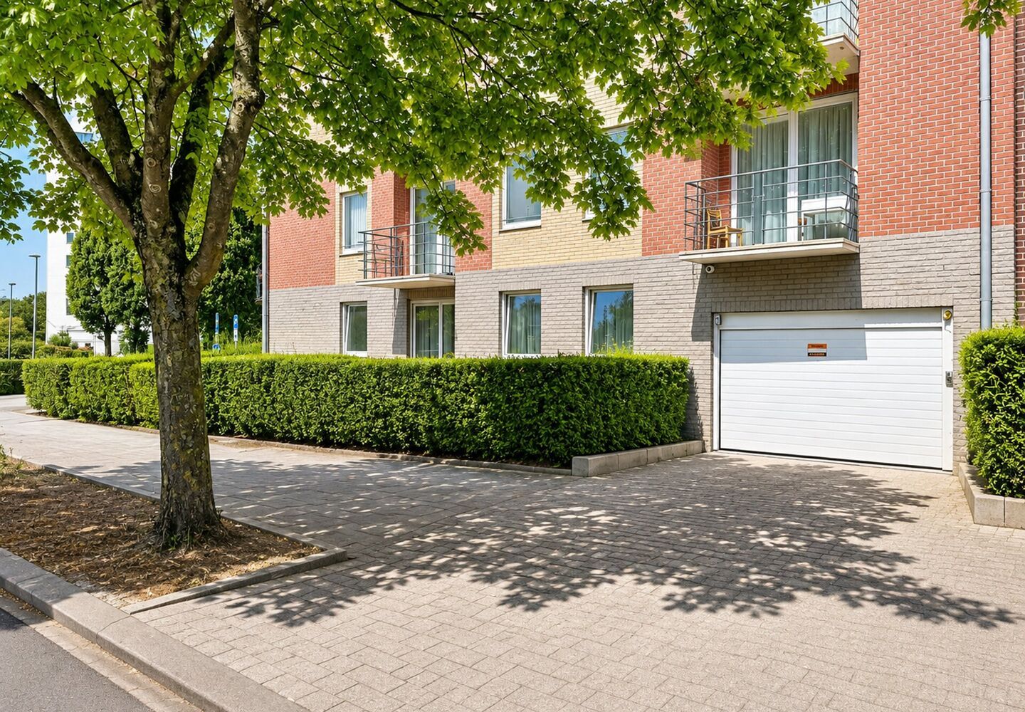 Binnenstaanplaats te koop in Evere