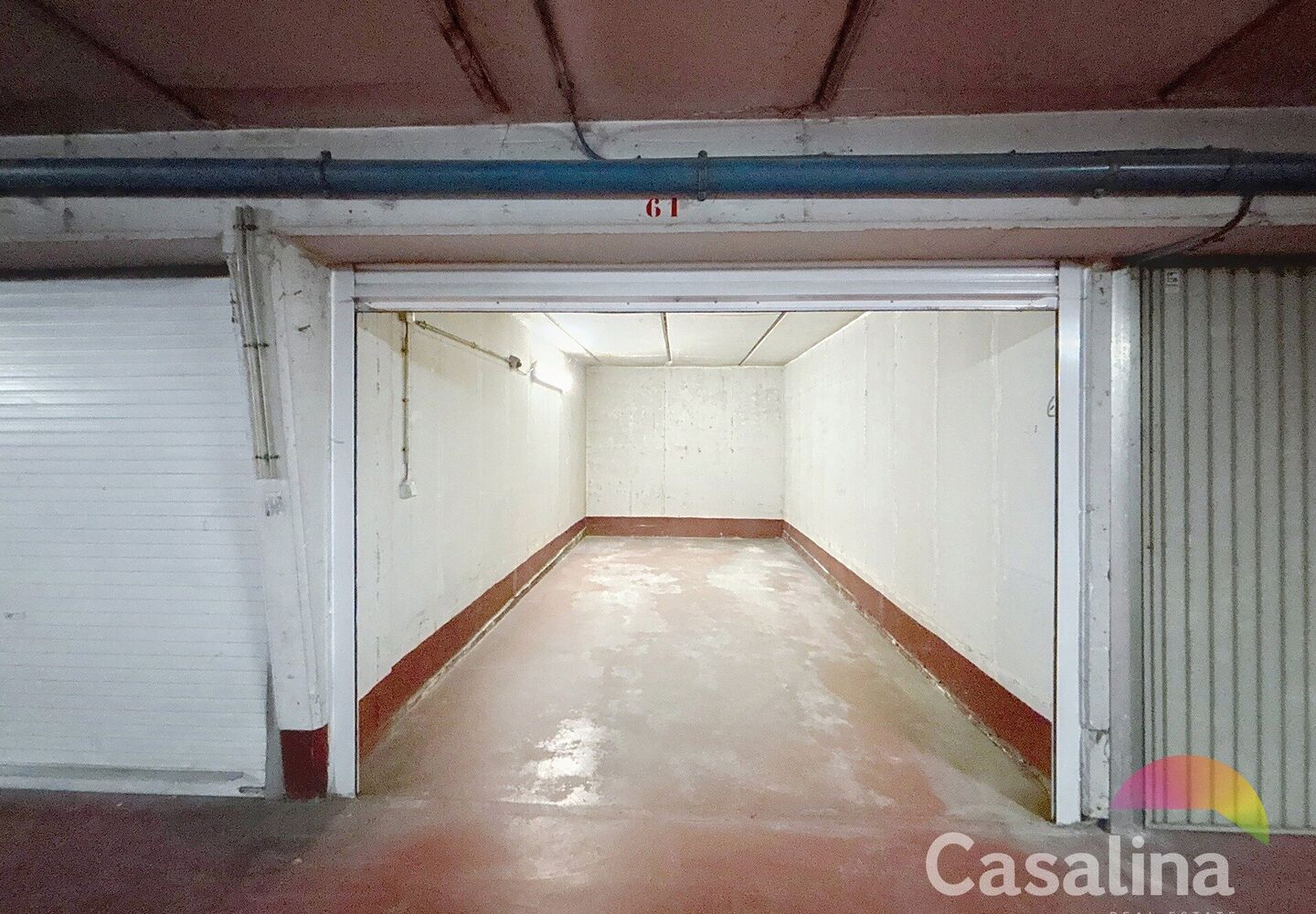 Closed garage for rent in Schaarbeek