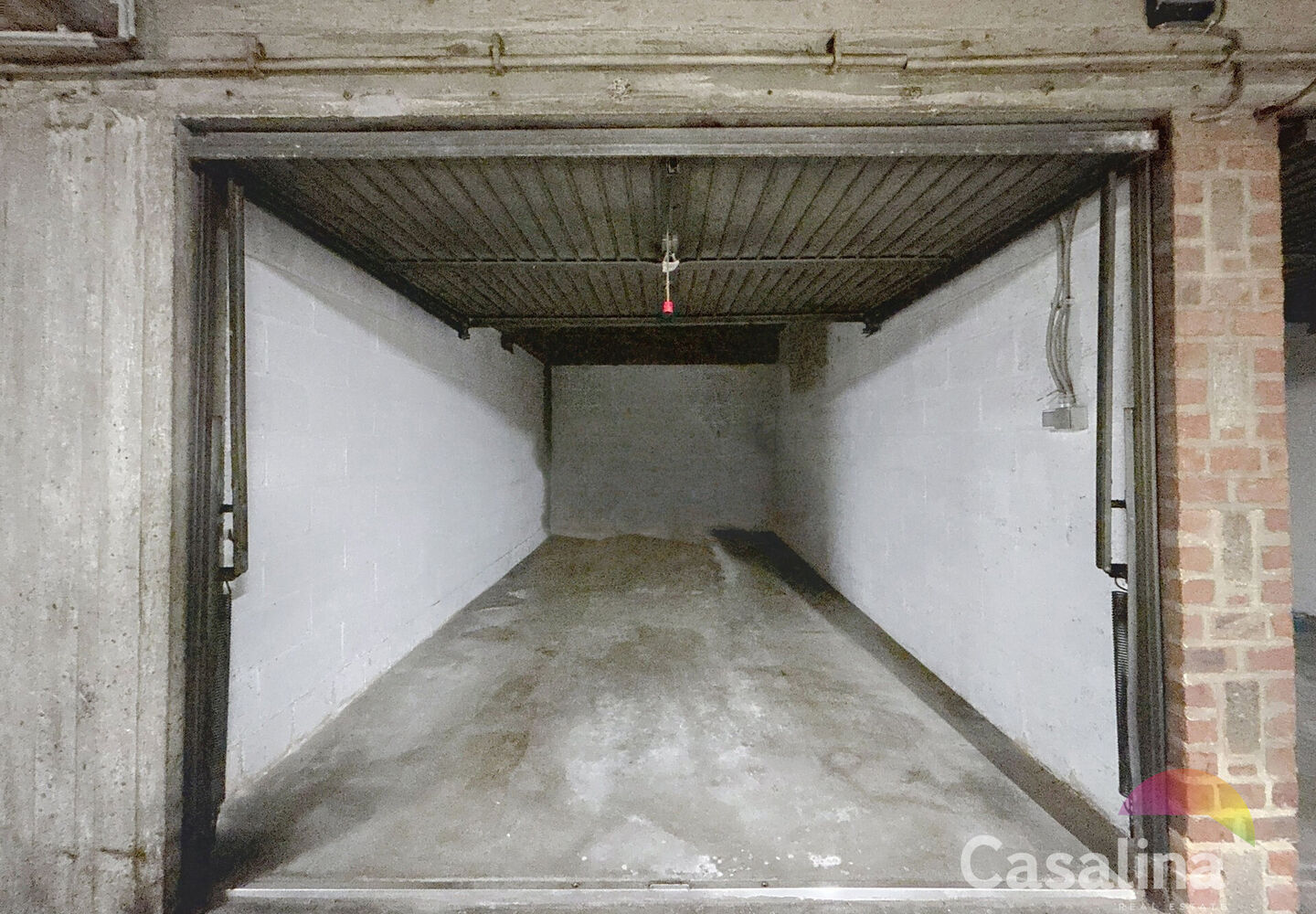 Closed garage for sale in Wezembeek-Oppem
