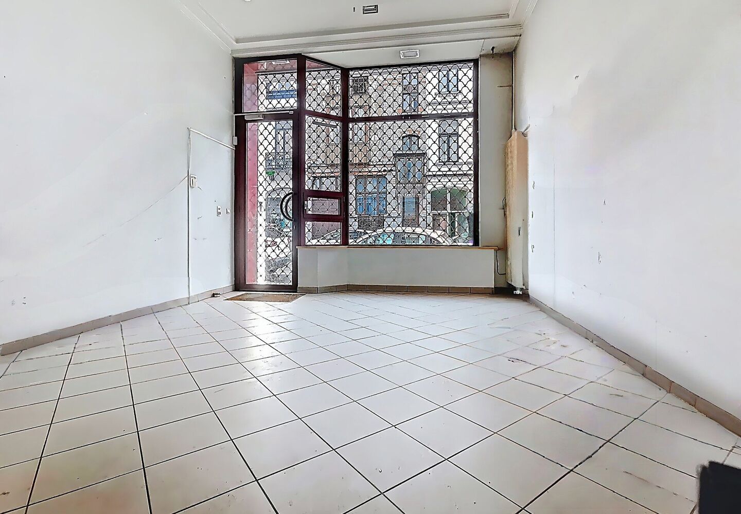 Commercial groundfloor for rent in Elsene