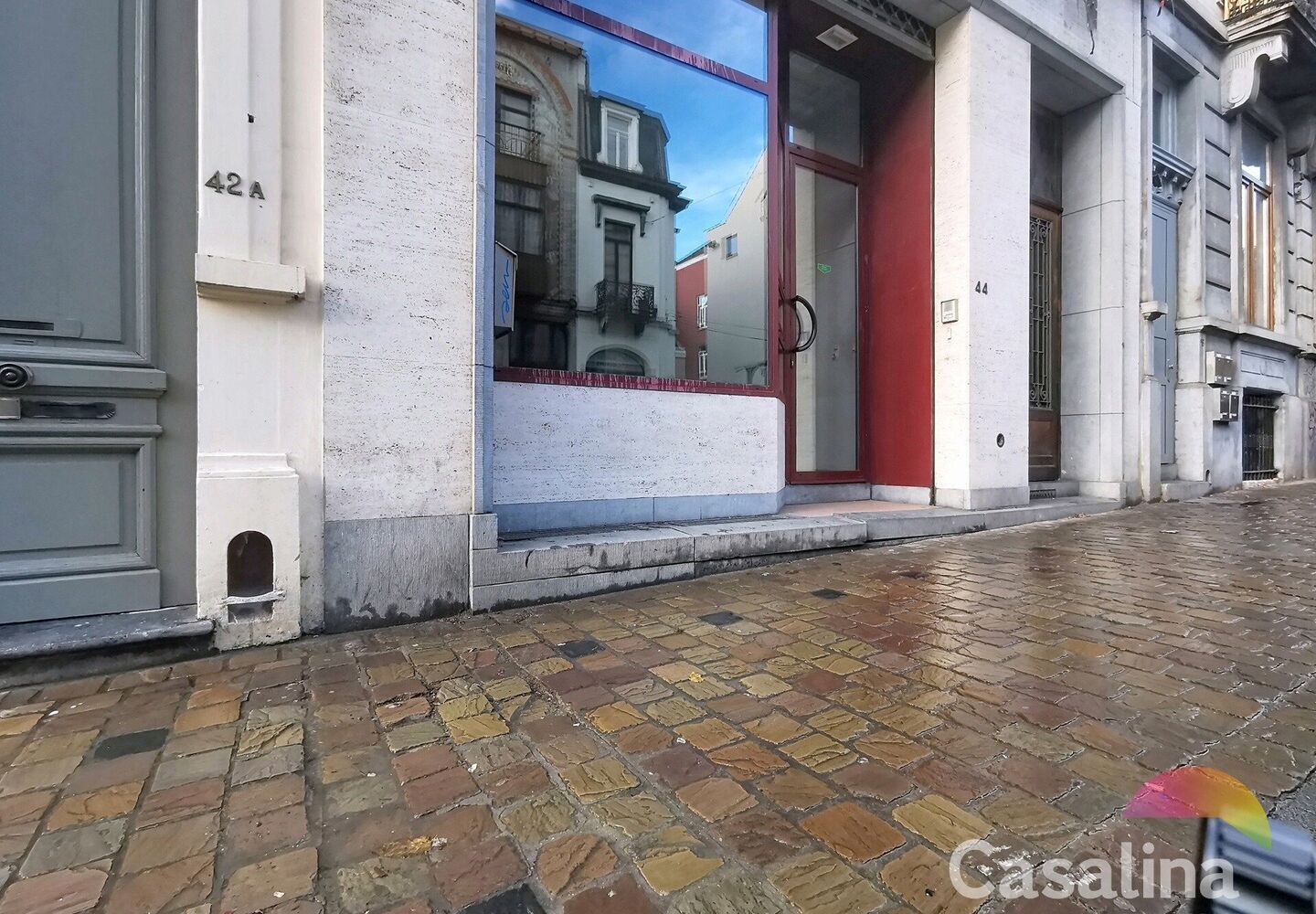 Commercial groundfloor for sale in Elsene