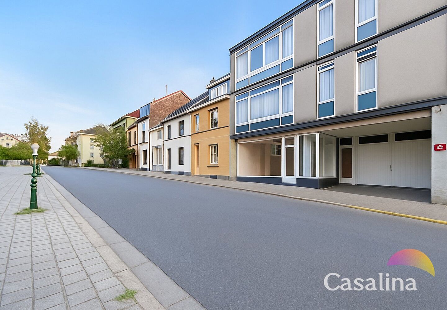Commercieel gelijkvloers te koop in Auderghem