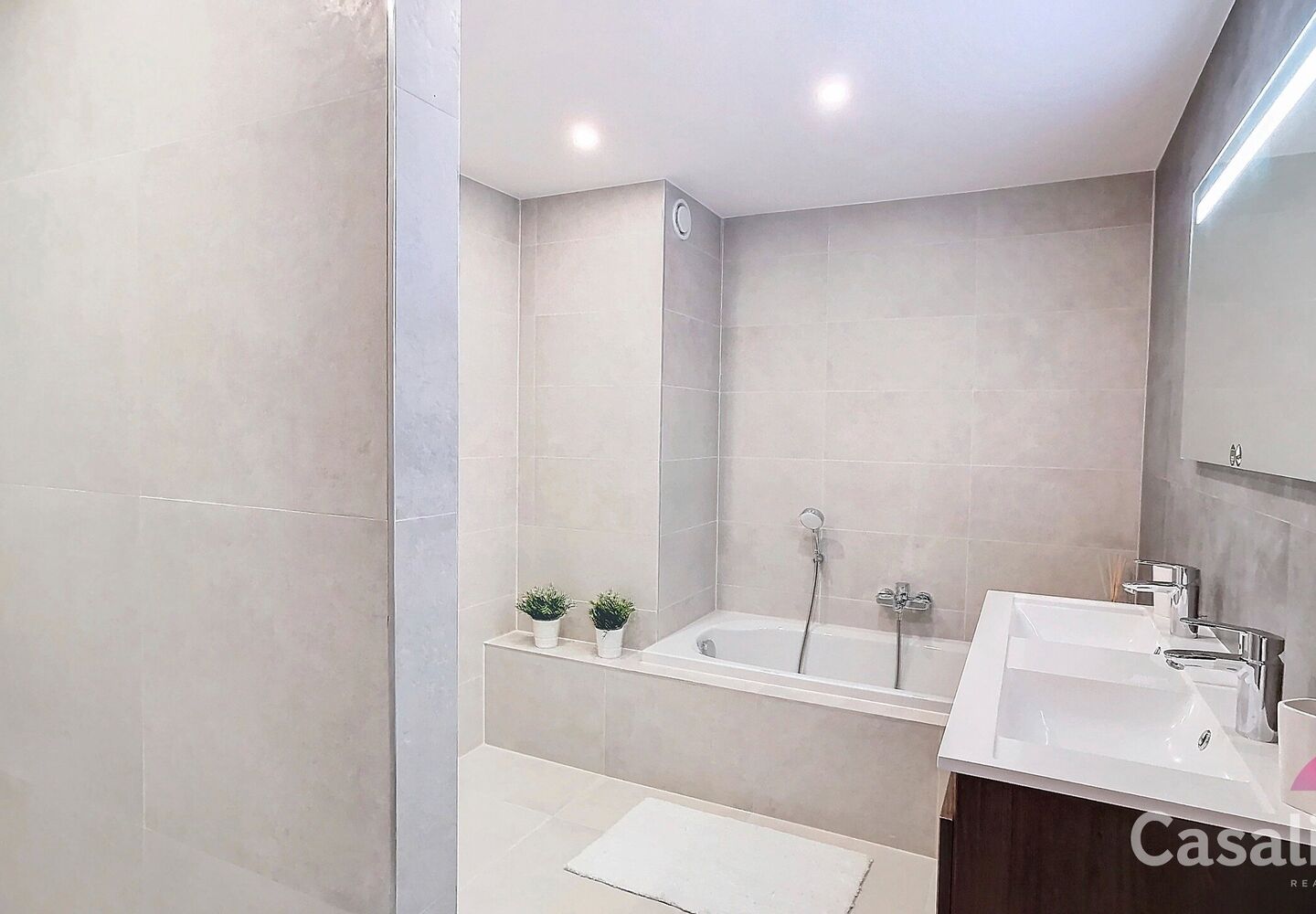 Family house for sale in Kraainem