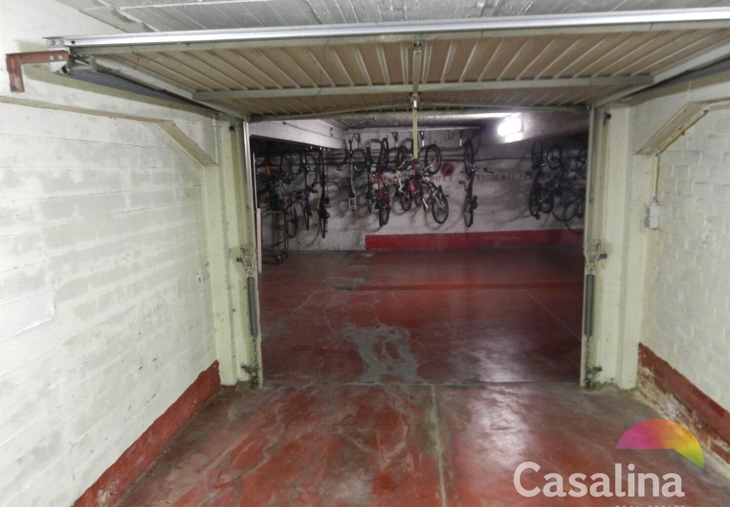 Garage (ferme) à vendre à Evere