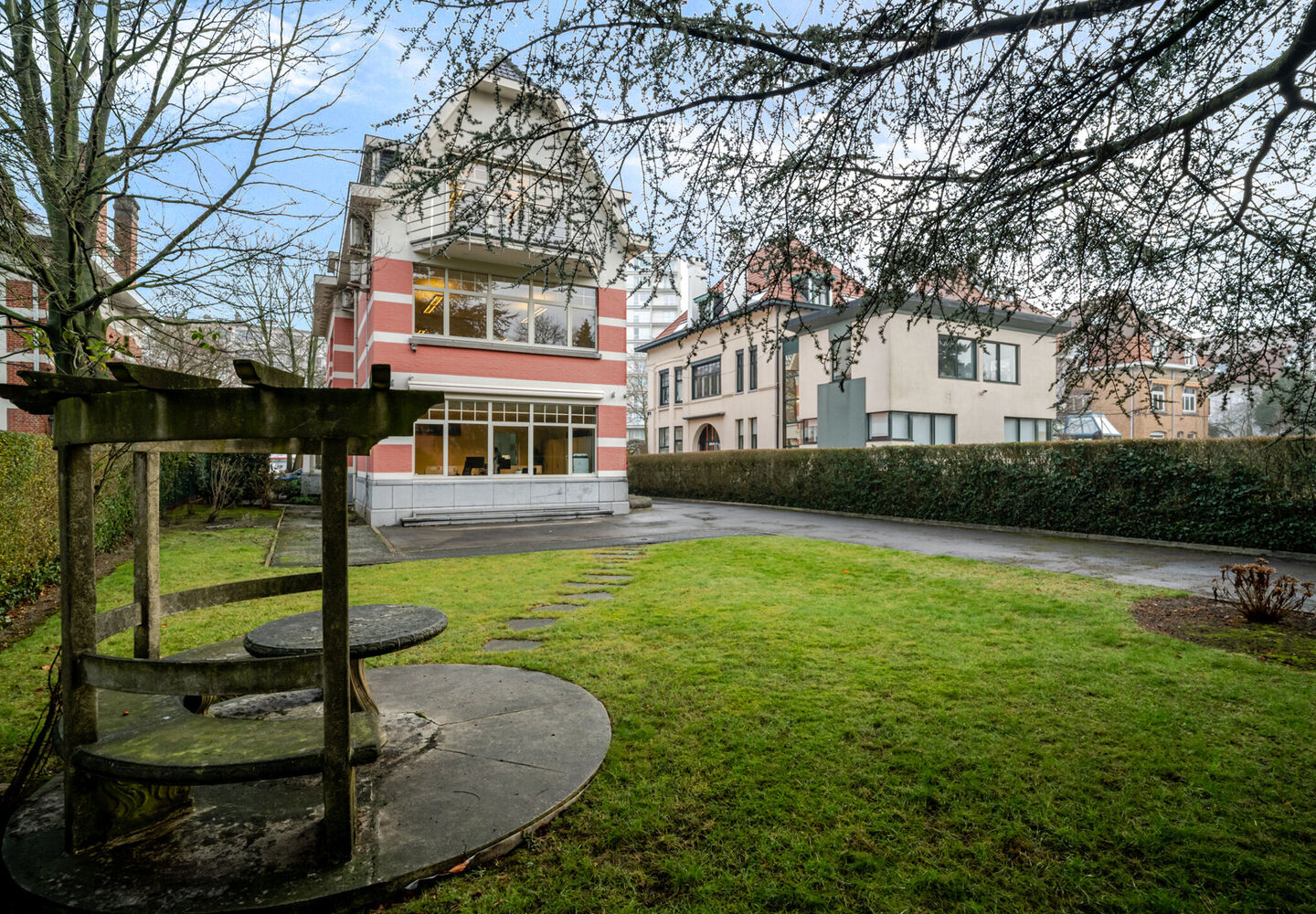 Gebouw voor gemengd gebruik te koop in Schaerbeek