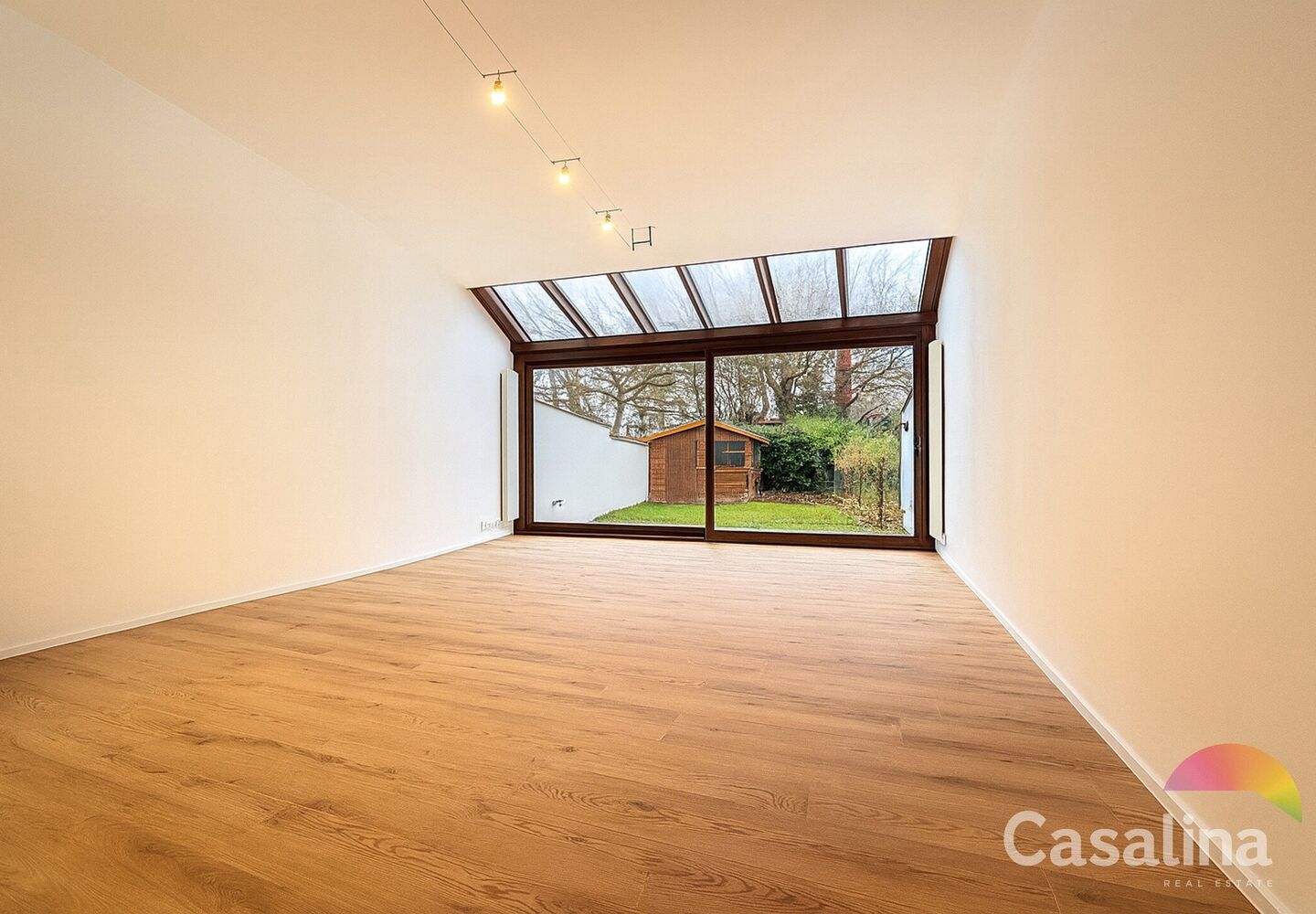 Gelijkvloerse verdieping te huur in Schaerbeek