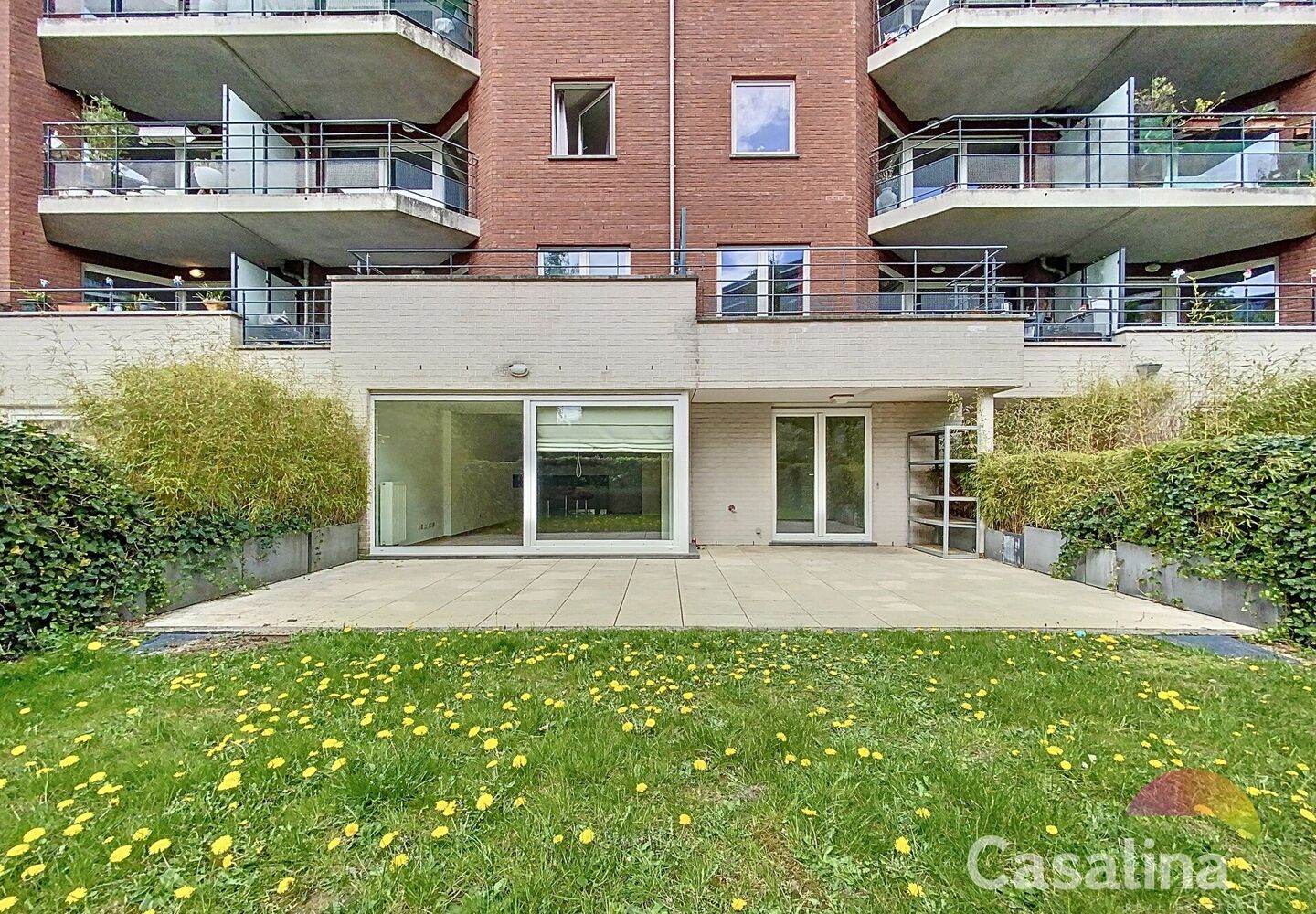 Ground floor for rent in Evere
