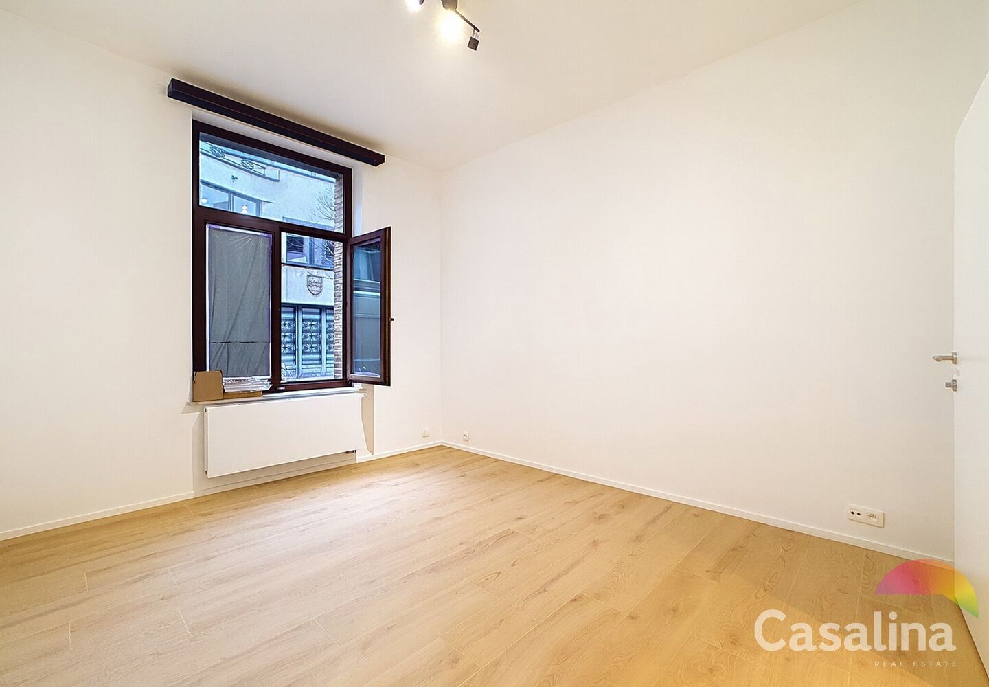 Ground floor for rent in Schaerbeek