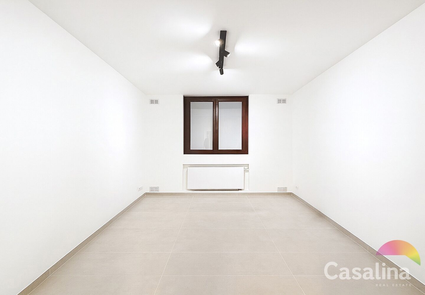 Ground floor for rent in Schaerbeek