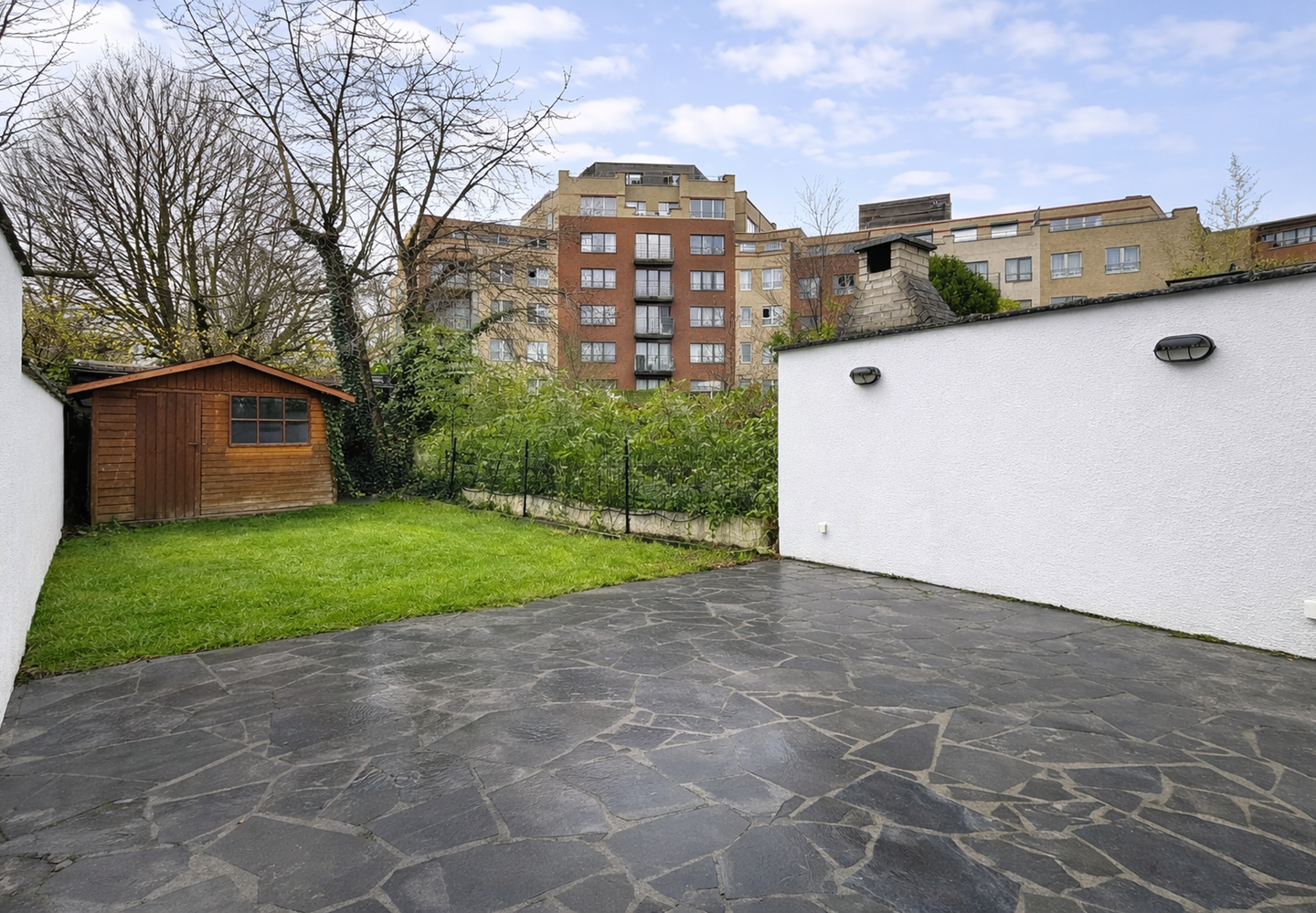 Ground floor for rent in Schaerbeek