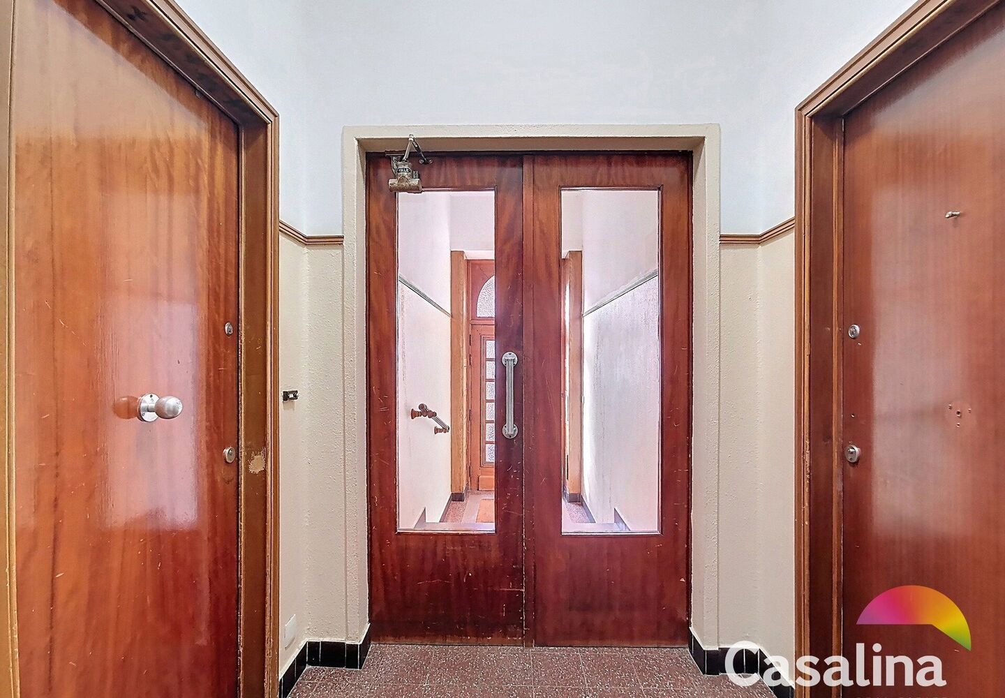 Ground floor for sale in Kraainem