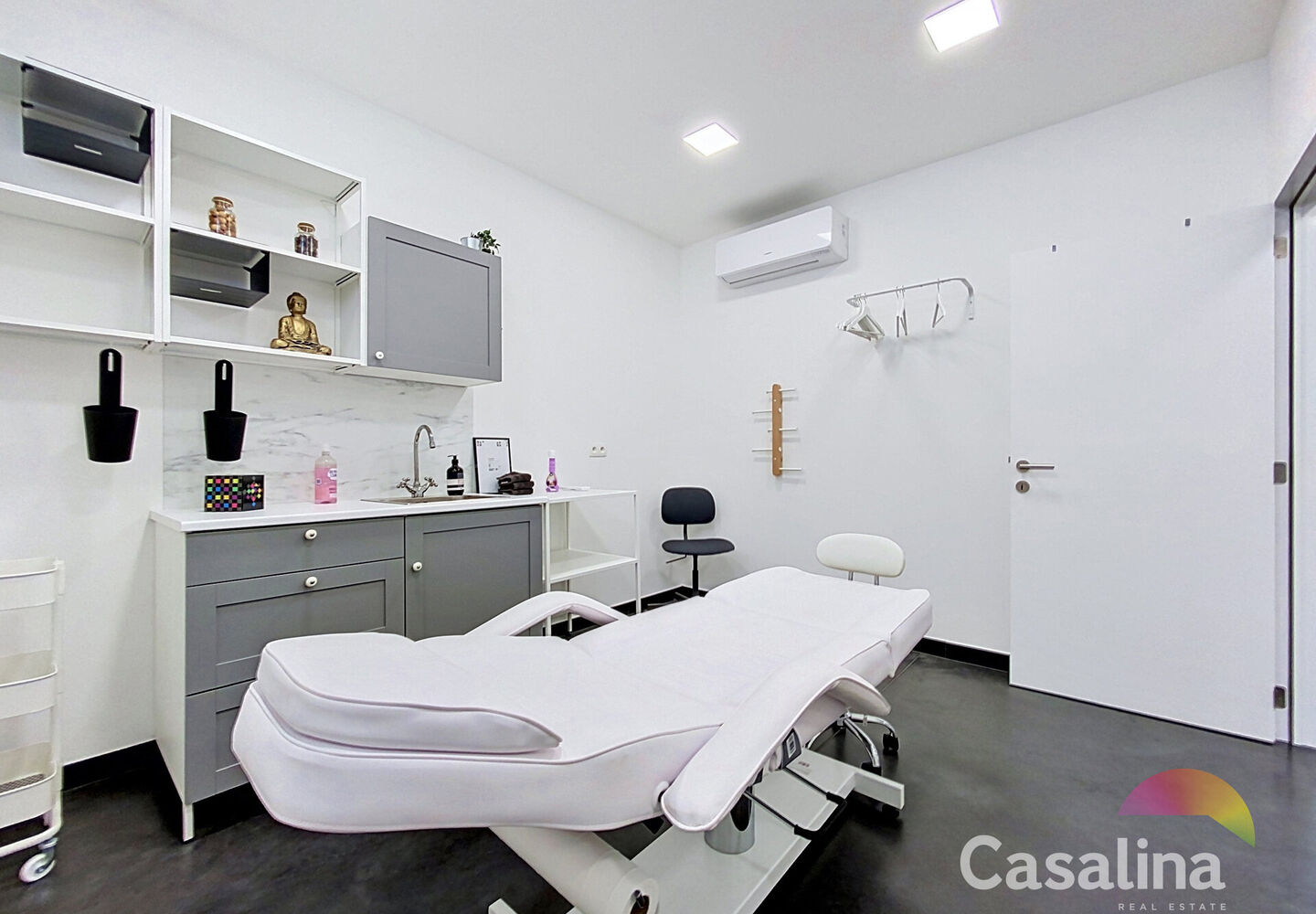 Hairstyle/beautician for rent in Evere