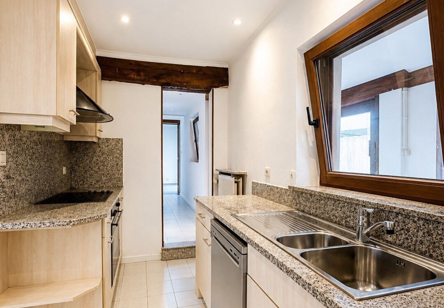 House for rent in Neder-Over-Heembeek