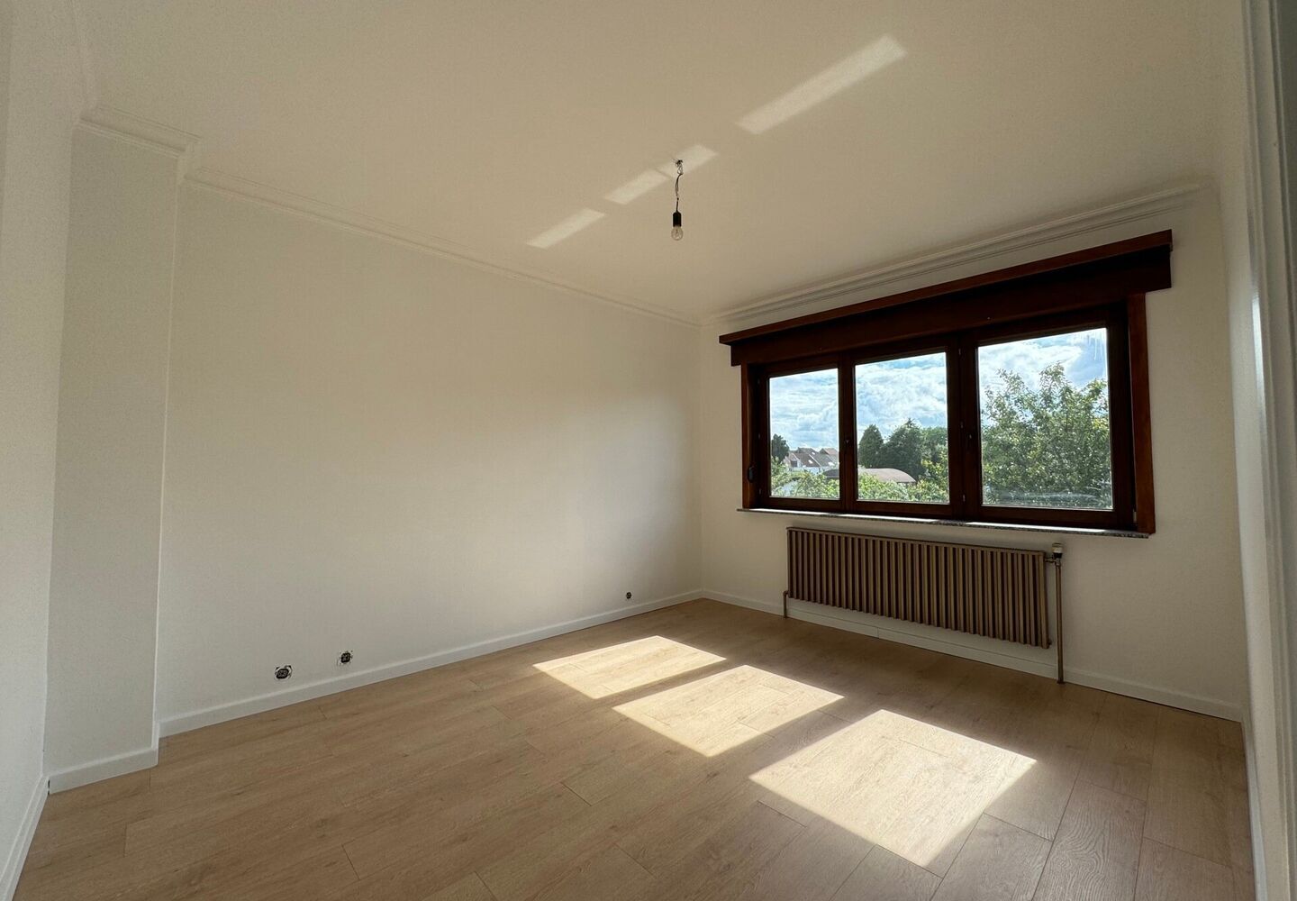 House for rent in Neder-Over-Heembeek