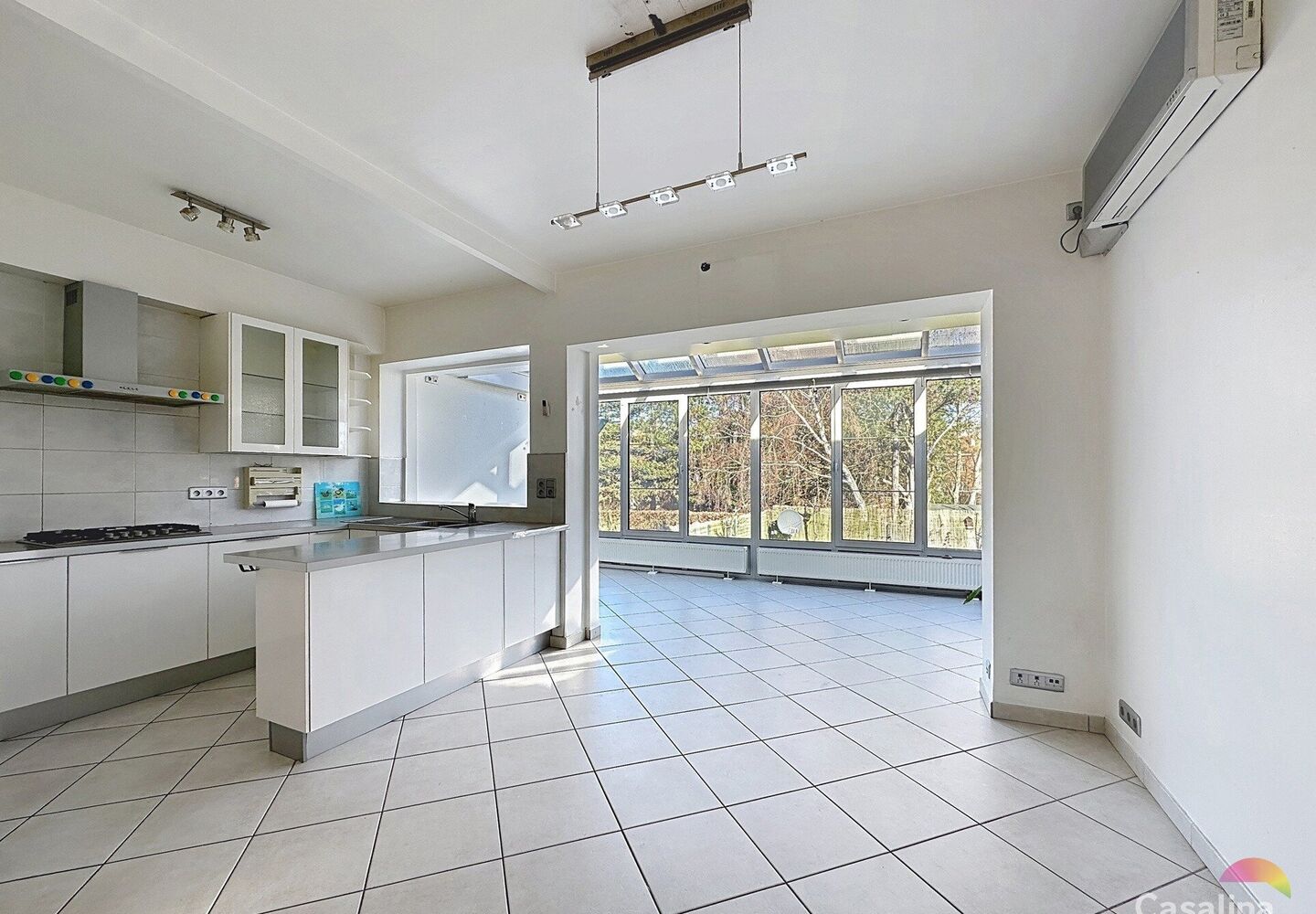 Kitchen and dining area