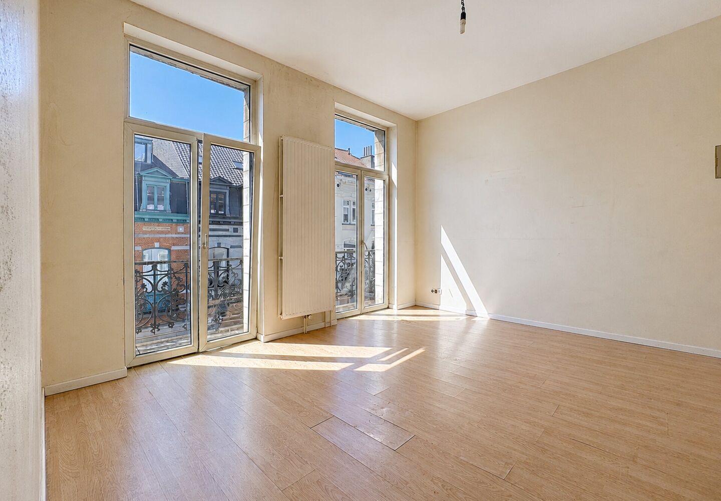 Multi-purpose building for sale in Sint-Gillis