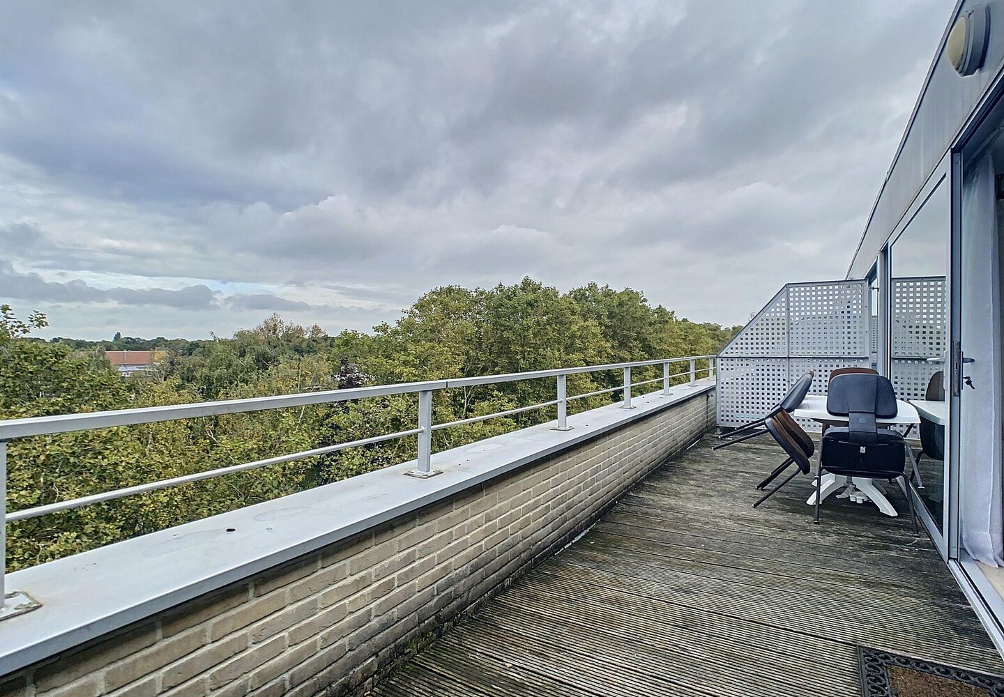 Penthouse te huur in Evere