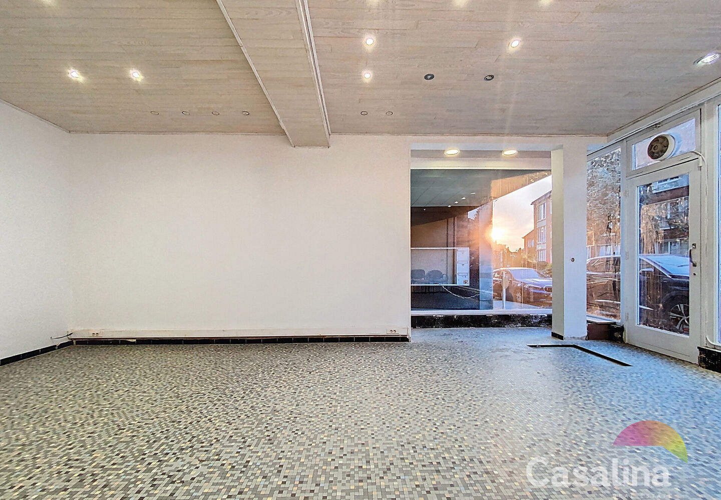 Rez commercial à vendre à Auderghem