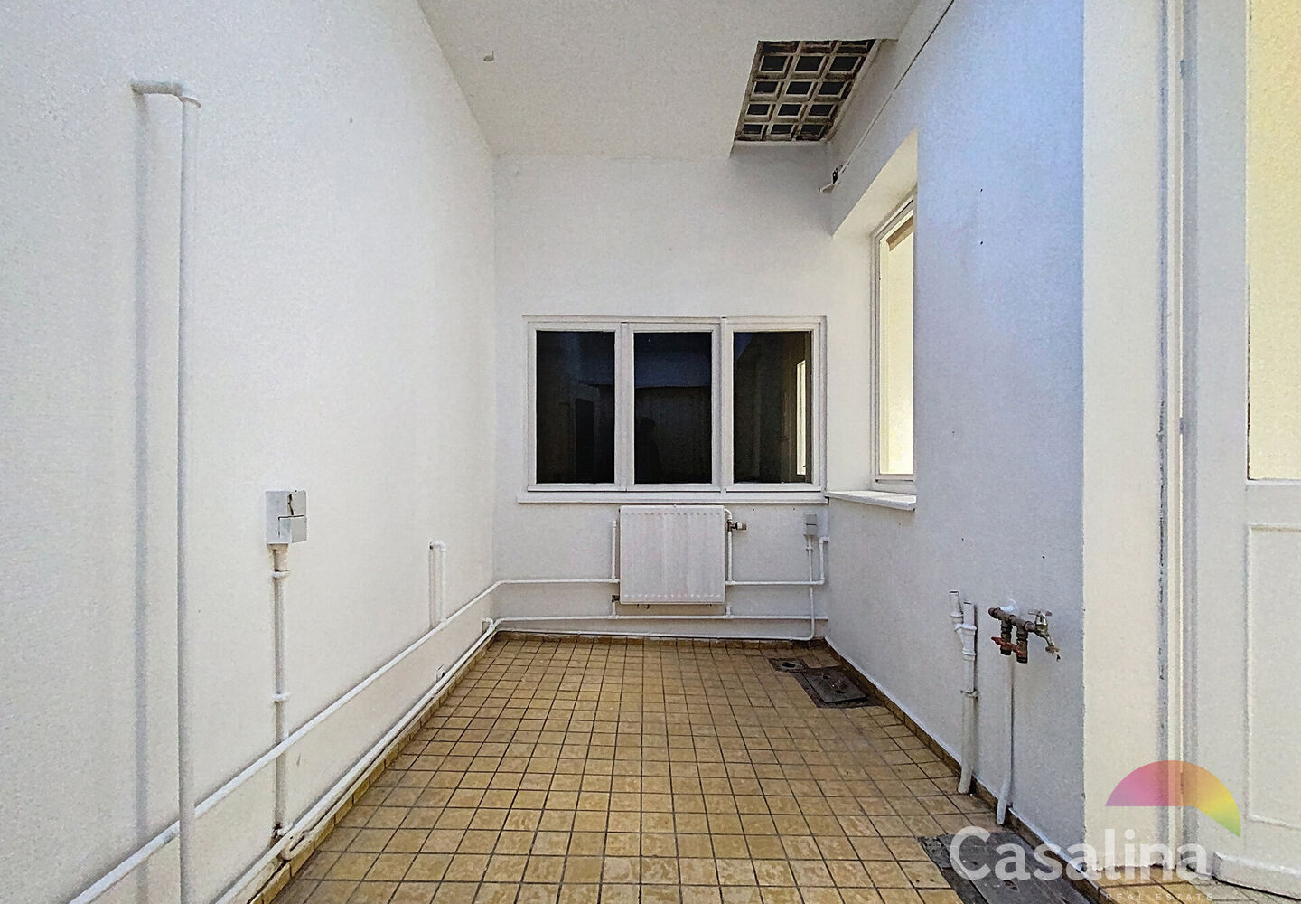 Rez commercial à vendre à Auderghem