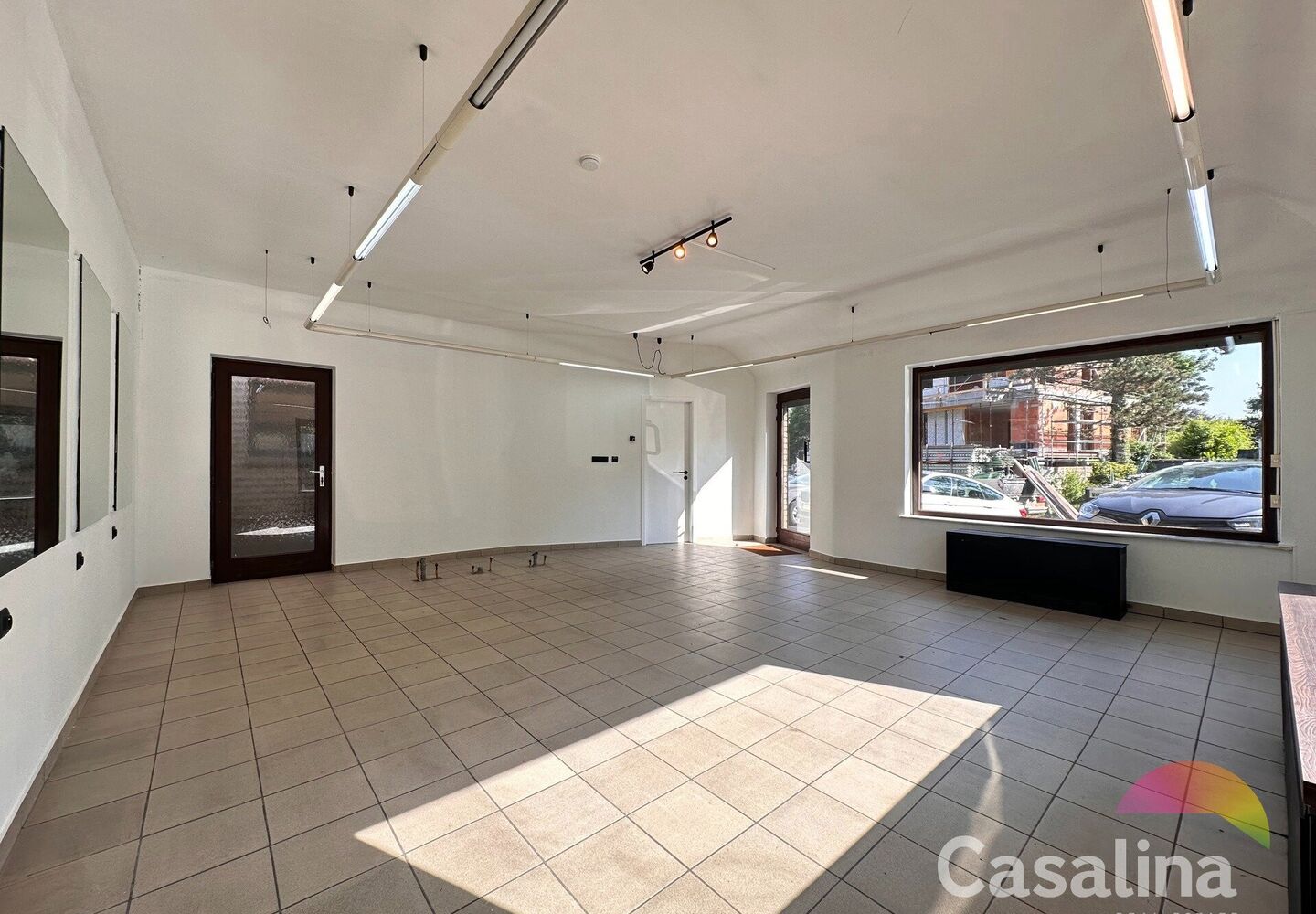 Rez commercial à vendre à Wezembeek-Oppem
