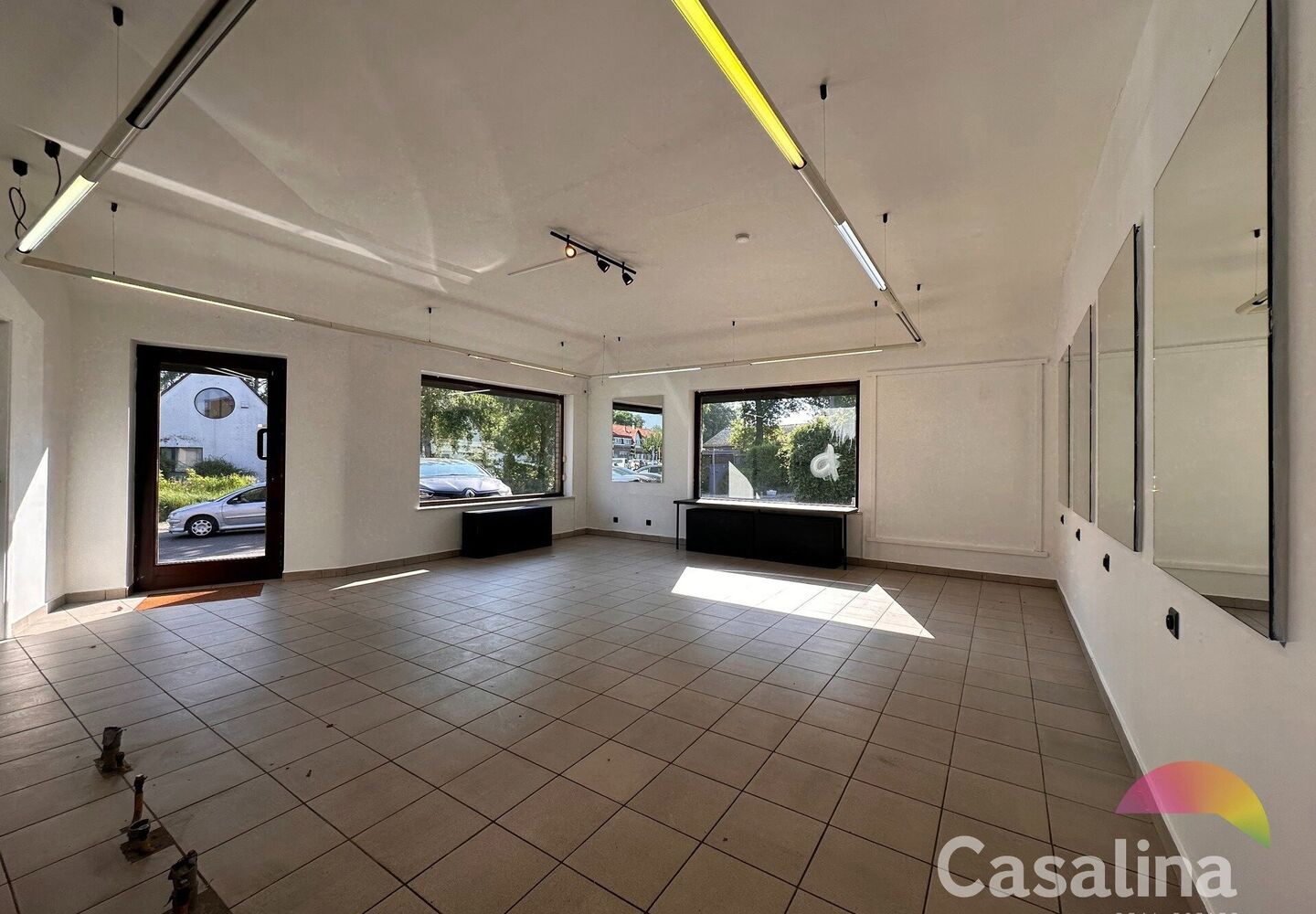 Rez commercial à vendre à Wezembeek-Oppem