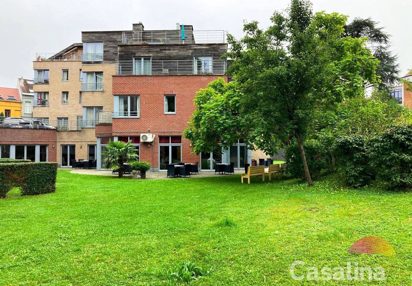 Service flats for sale in Ukkel