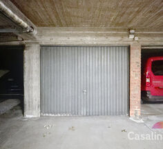 Closed garage for sale in Wezembeek-Oppem