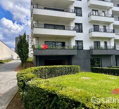 Inside parking for rent in Evere