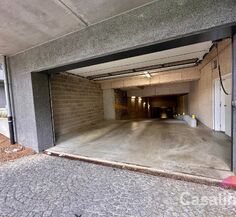 Parking intérieur à louer à Evere