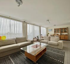Penthouse te huur in Evere