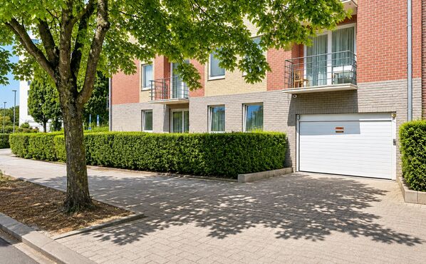 Binnenstaanplaats te koop in Evere