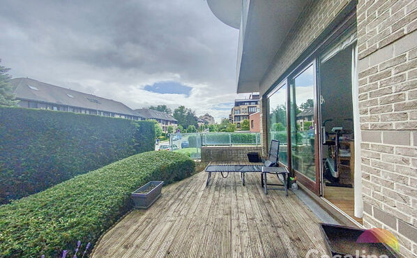 Gelijkvloerse verdieping te koop in Woluwe-Saint-Lambert