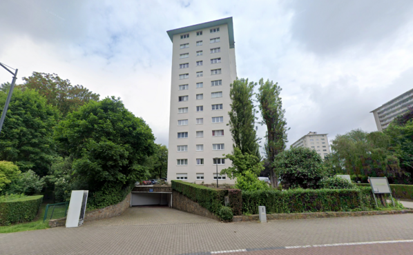 Gesloten garagebox te koop in Evere