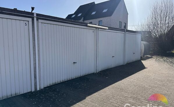 Gesloten garagebox te koop in Ternat
