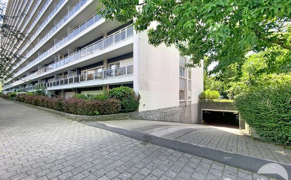 Inside parking for sale in Evere