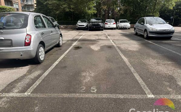 Outside parking for sale in Wezembeek-Oppem
