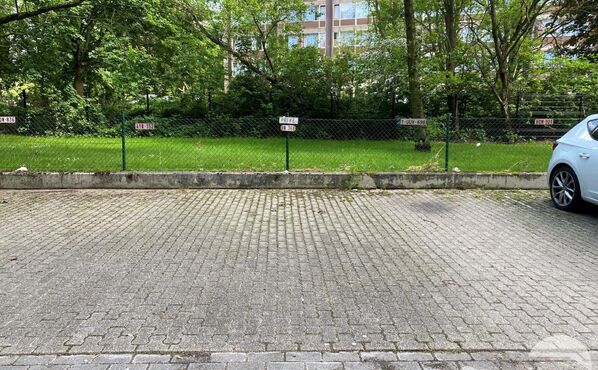 Parking extérieur à louer à Schaerbeek